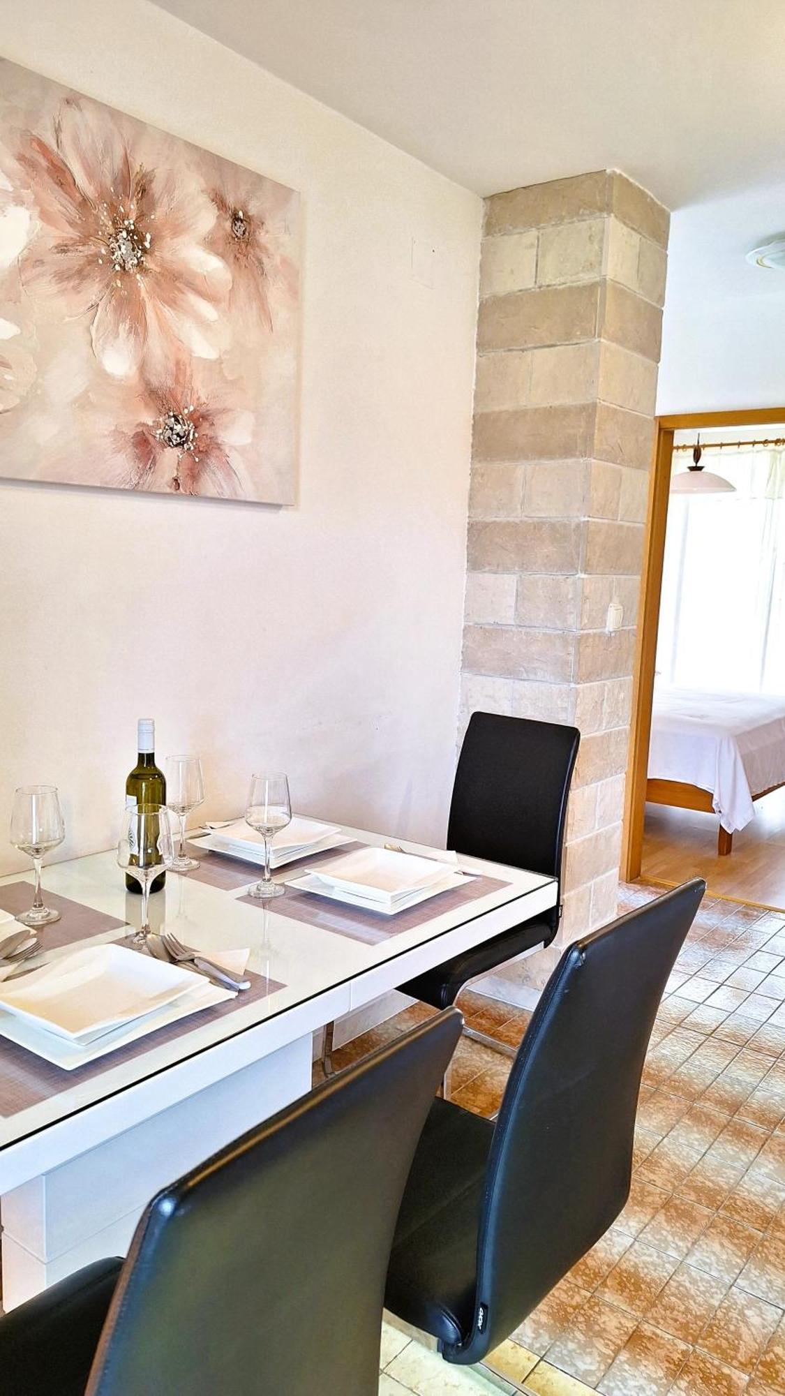 Apartmani I & J Seric Seget Vranjica Exterior foto